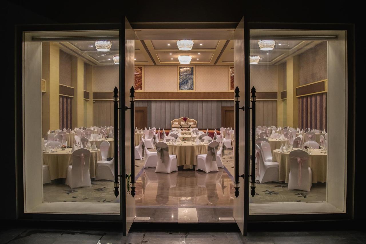 Hotel Mechi Crown Kakarvitta Екстериор снимка