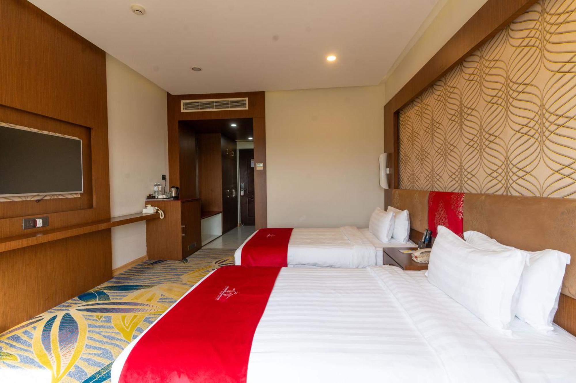 Hotel Mechi Crown Kakarvitta Екстериор снимка