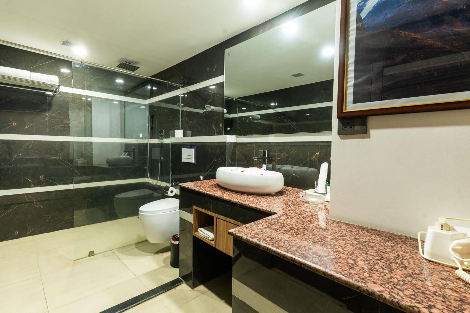 Hotel Mechi Crown Kakarvitta Екстериор снимка