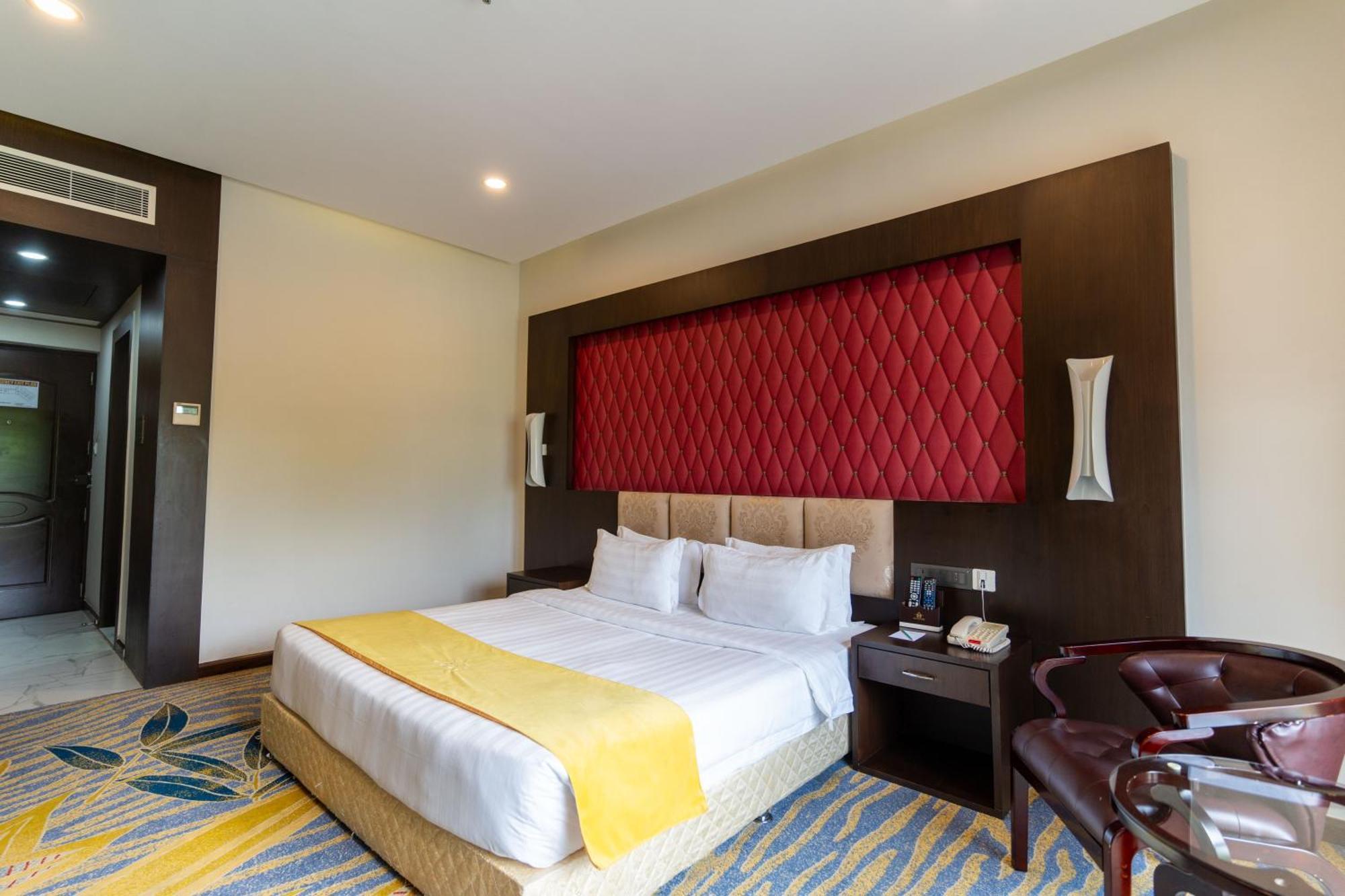 Hotel Mechi Crown Kakarvitta Екстериор снимка